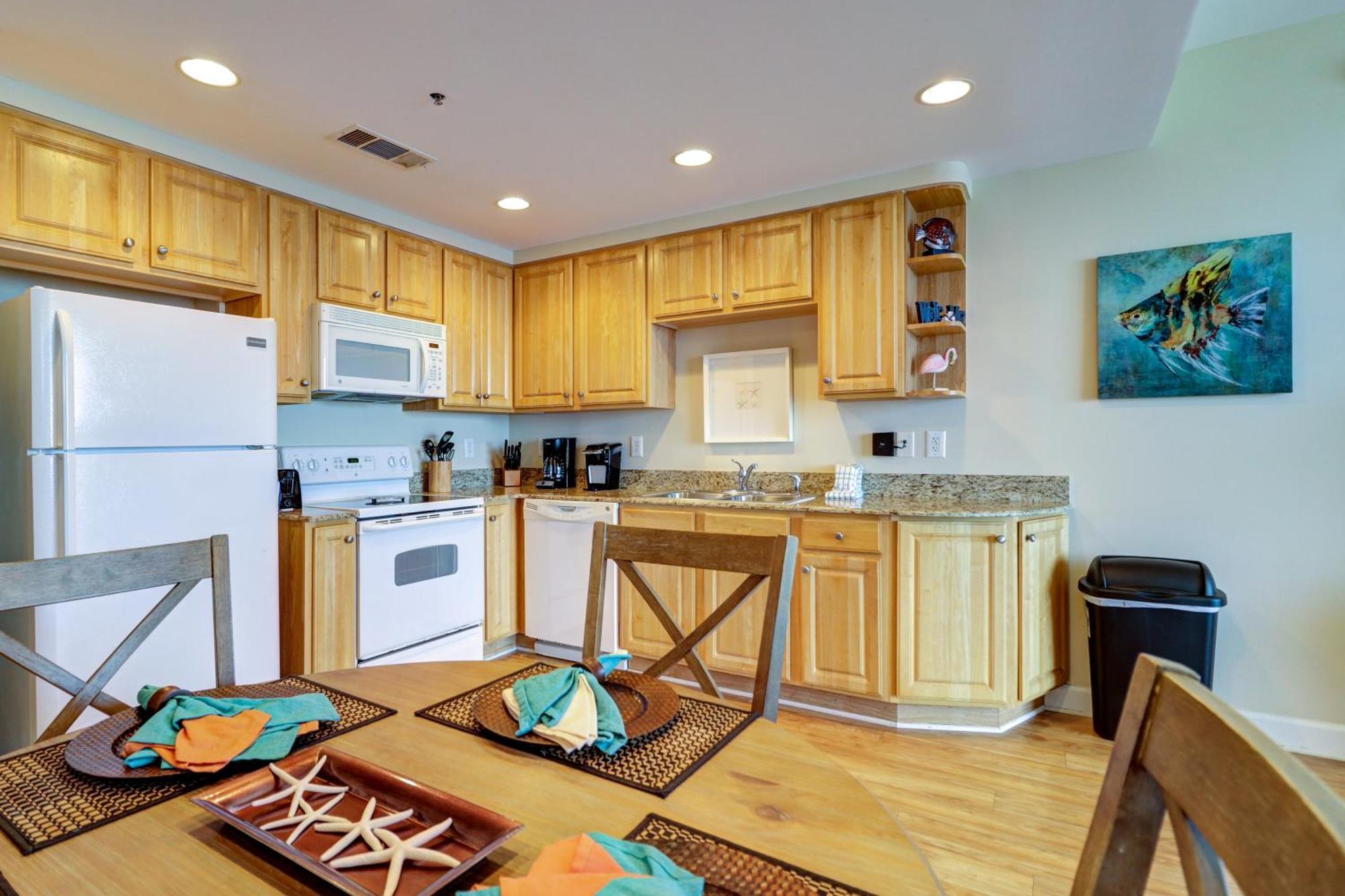 Gulf Front! 2 Bedroom 2 Ba! 11Th Floor Condo + Condo Amenities! Panama City Beach Exteriér fotografie