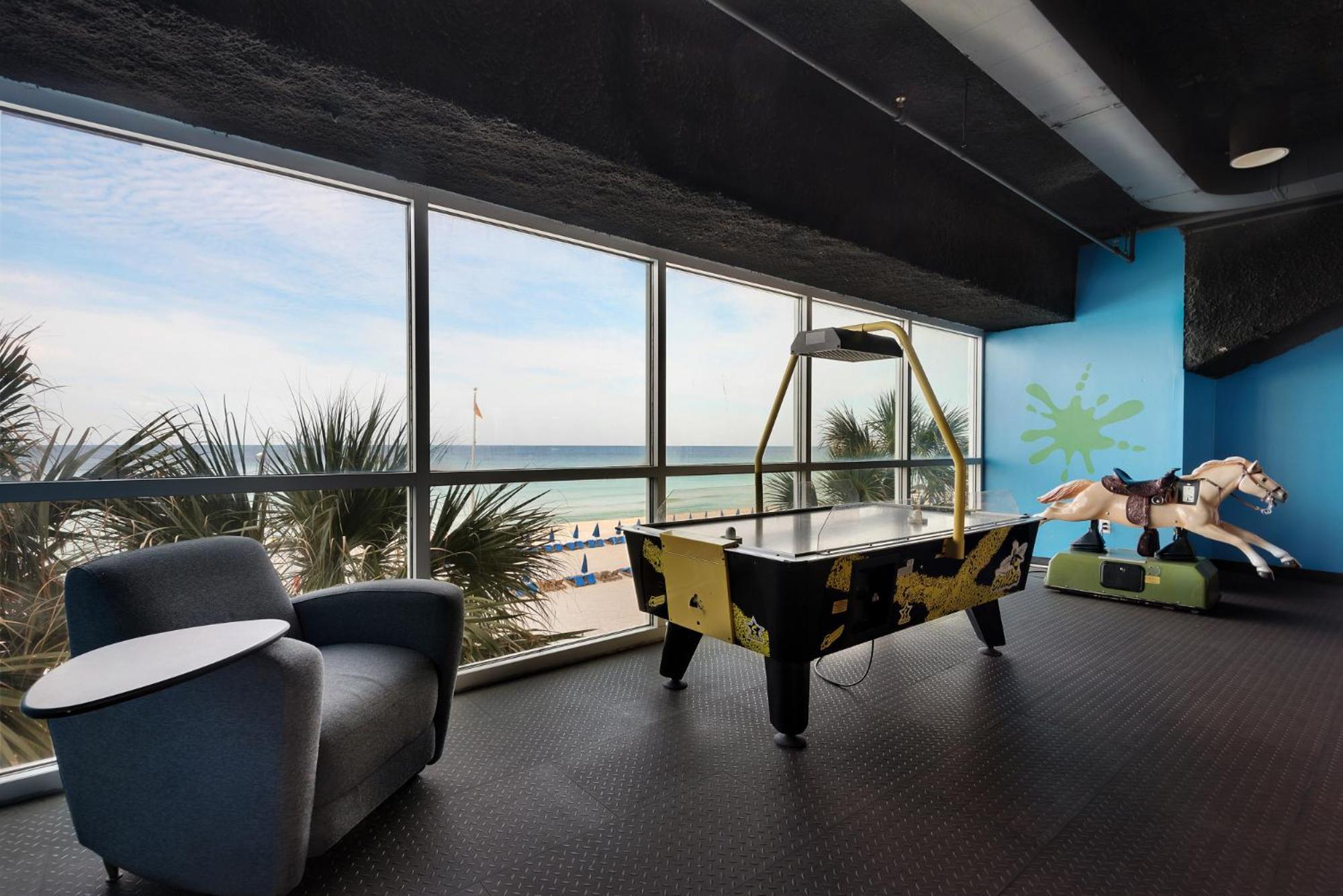 Gulf Front! 2 Bedroom 2 Ba! 11Th Floor Condo + Condo Amenities! Panama City Beach Exteriér fotografie